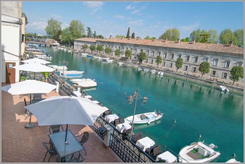 Acqua Verde Appartamenti Peschiera del Garda Oda fotoğraf